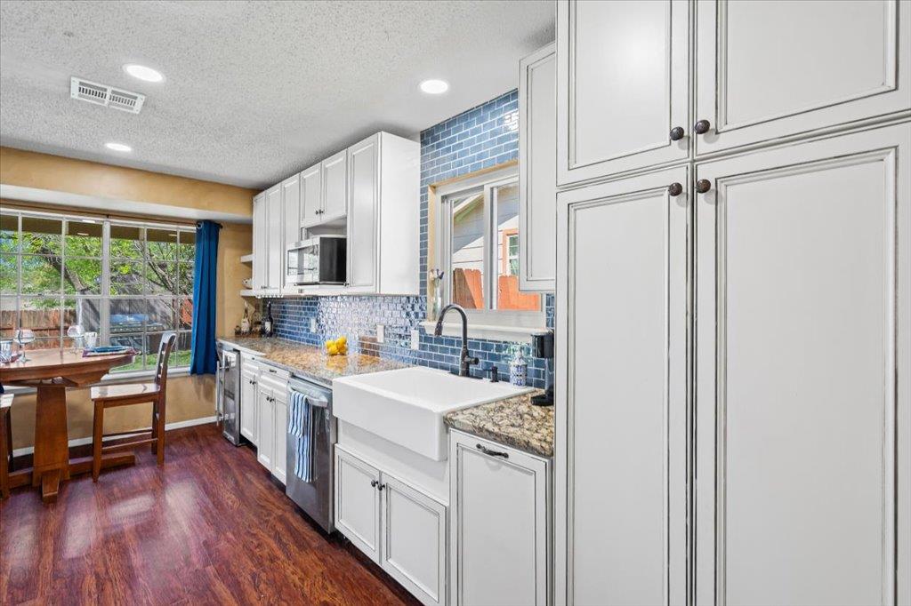 9712 Halifax Dr, Austin, TX 78753