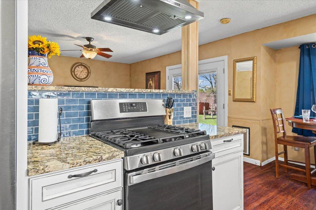 9712 Halifax Dr, Austin, TX 78753