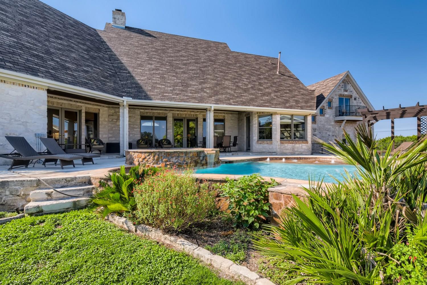 3900 Peak Lookout Dr, Austin, TX 78738