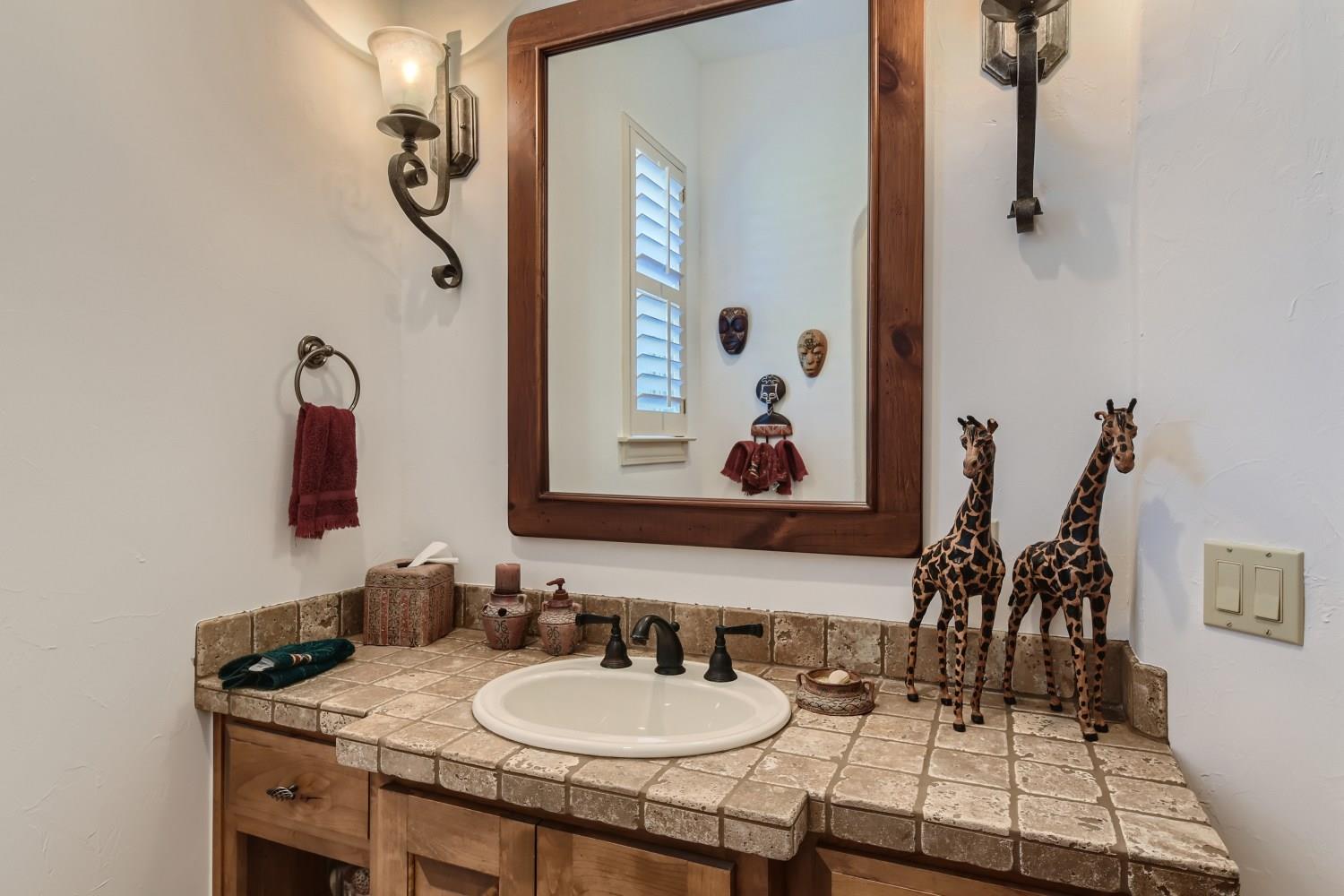 3900 Peak Lookout Dr, Austin, TX 78738