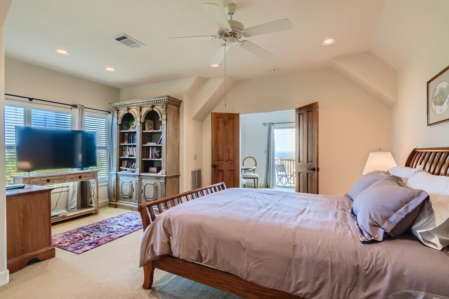 3900 Peak Lookout Dr, Austin, TX 78738