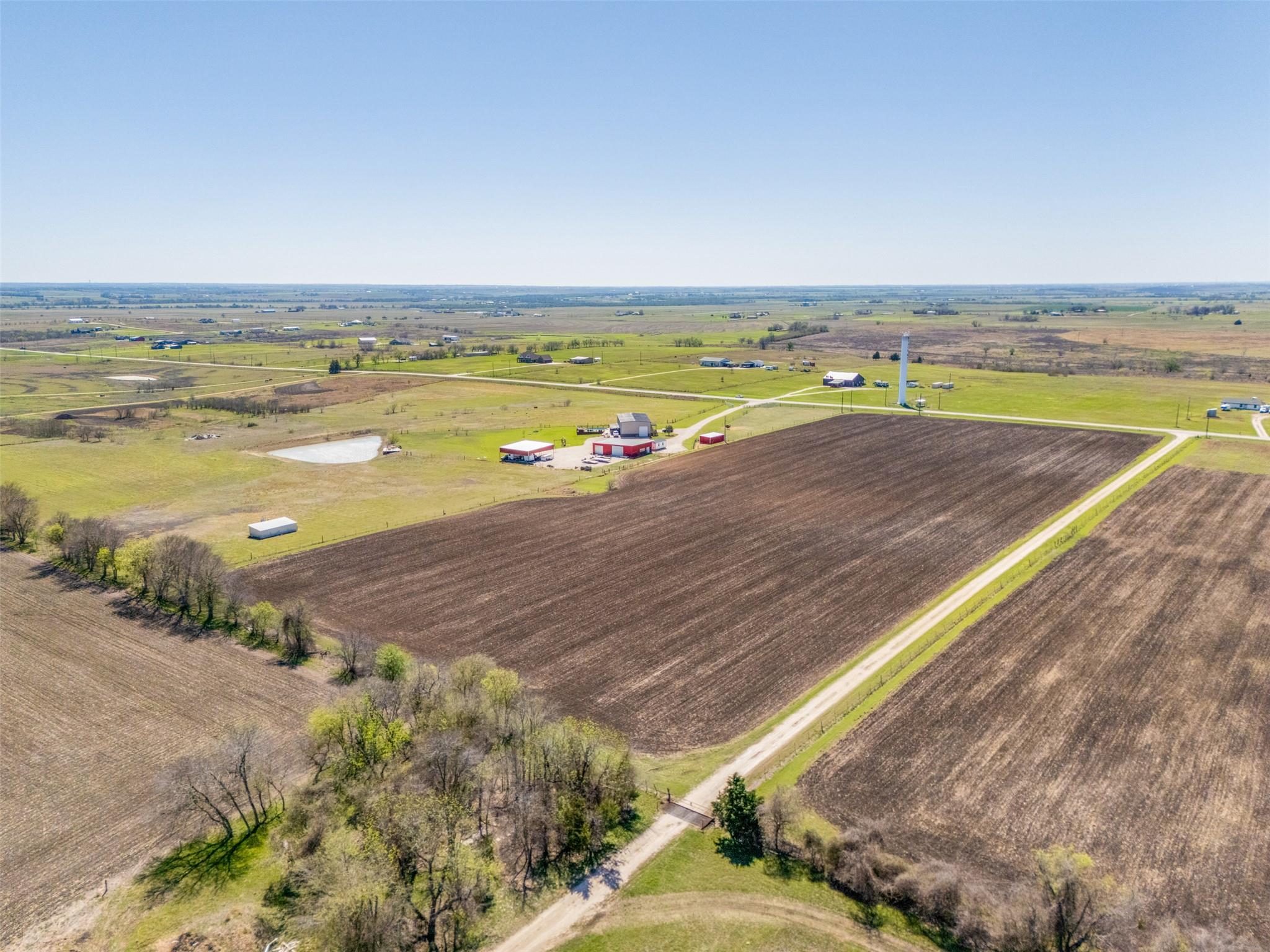 1295 County Road 432 Rd, Taylor, TX 76574