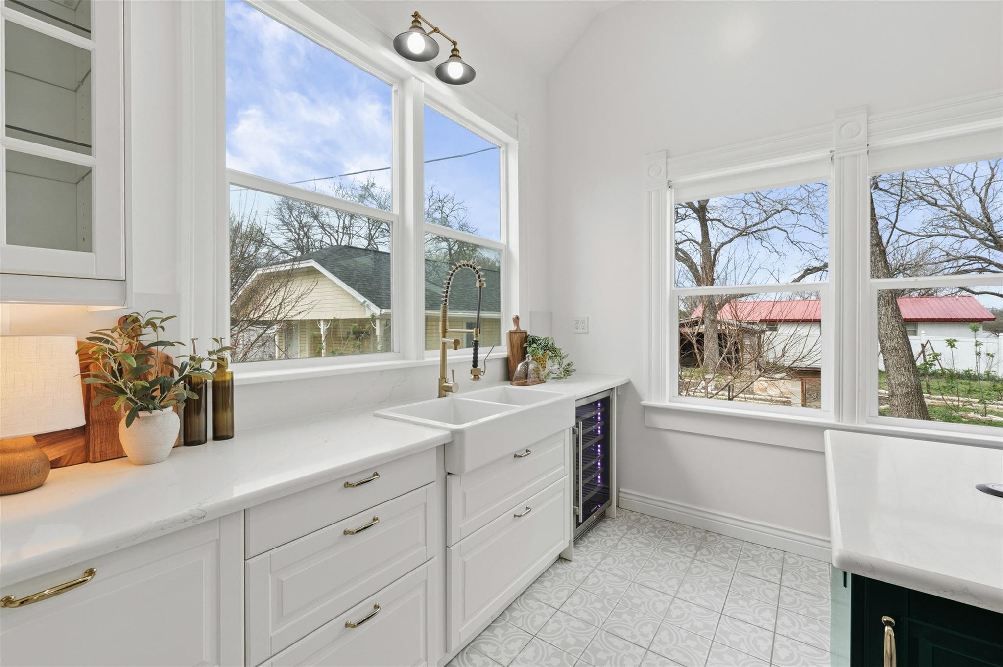 300 Estelle Rice Dr, Moody, TX 76557