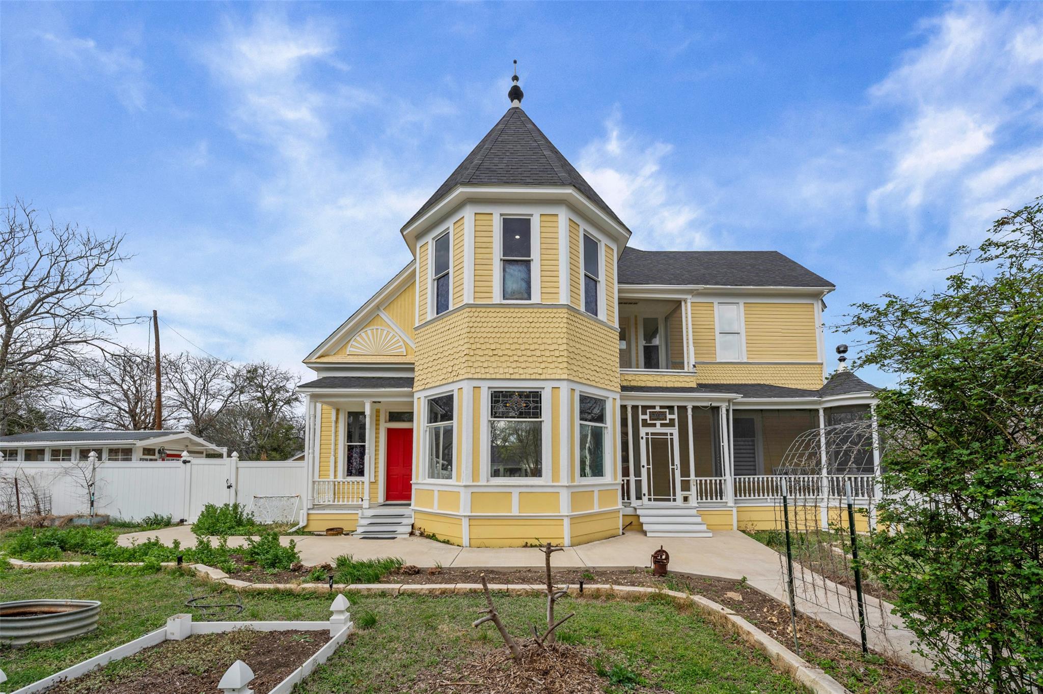 300 Estelle Rice Dr, Moody, TX 76557