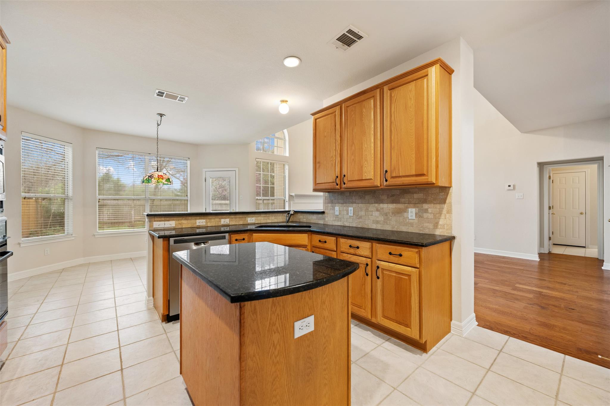 30022 OAKLAND HILLS Dr, Georgetown, TX 78628