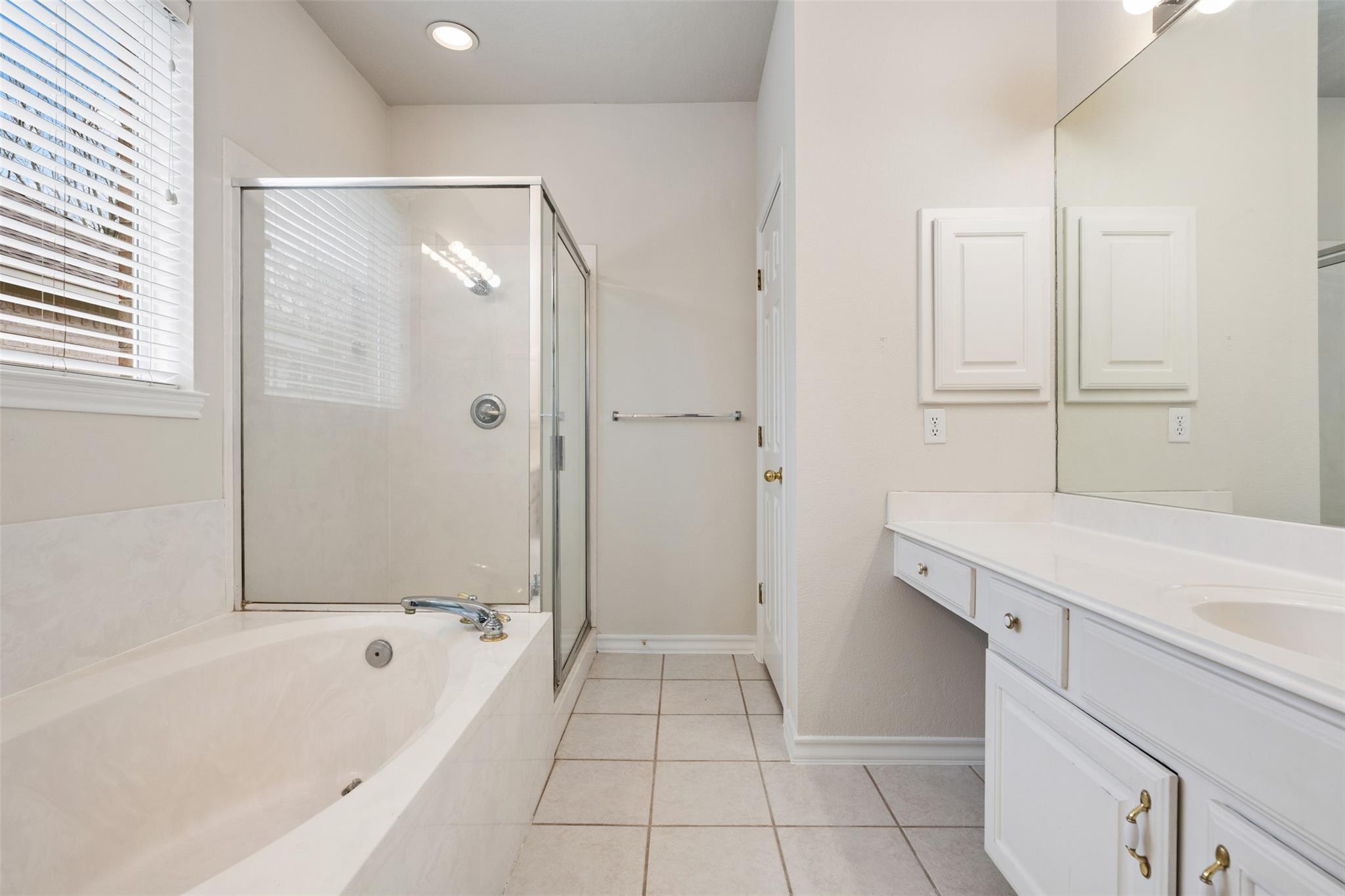 30022 OAKLAND HILLS Dr, Georgetown, TX 78628