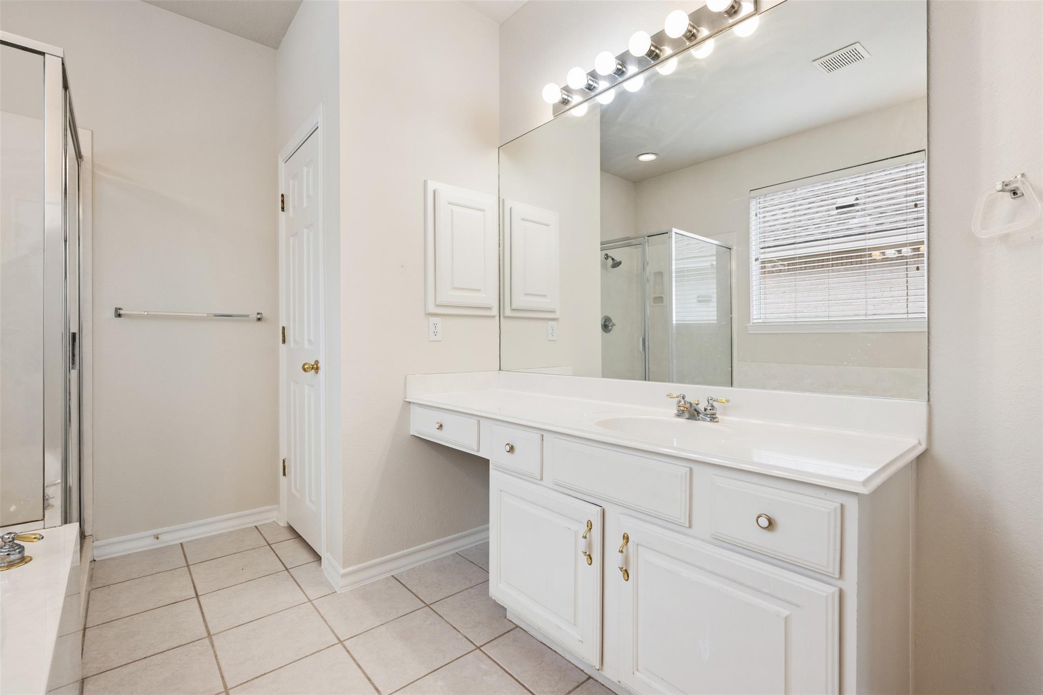 30022 OAKLAND HILLS Dr, Georgetown, TX 78628