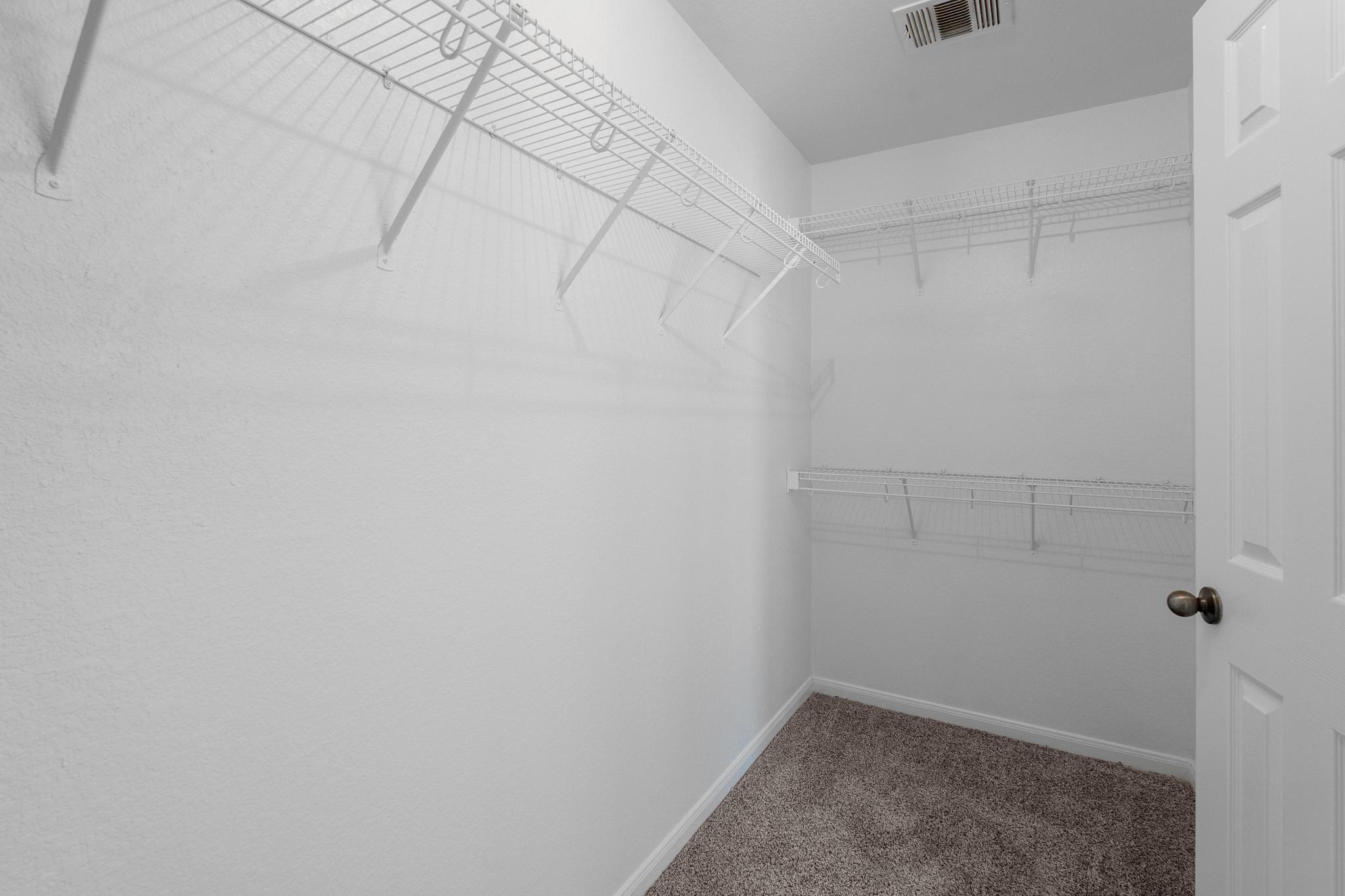 114 Gainer Dr, Hutto, TX 78634