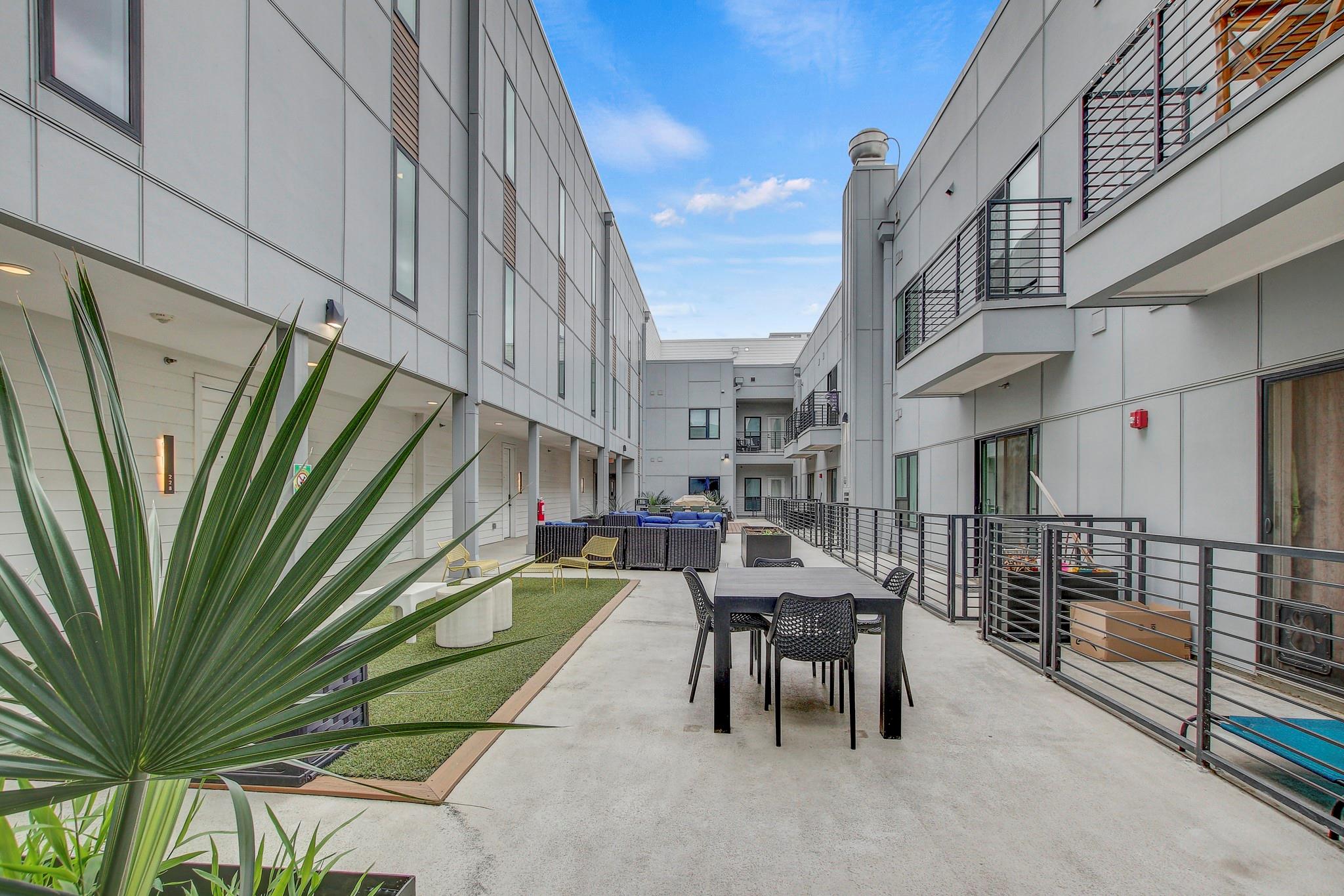 2220 Webberville Rd # 225, Austin, TX 78702