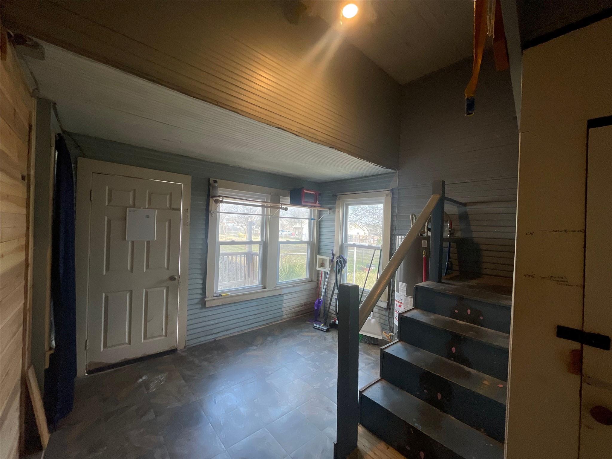 215 W Main St, Lometa, TX 76853