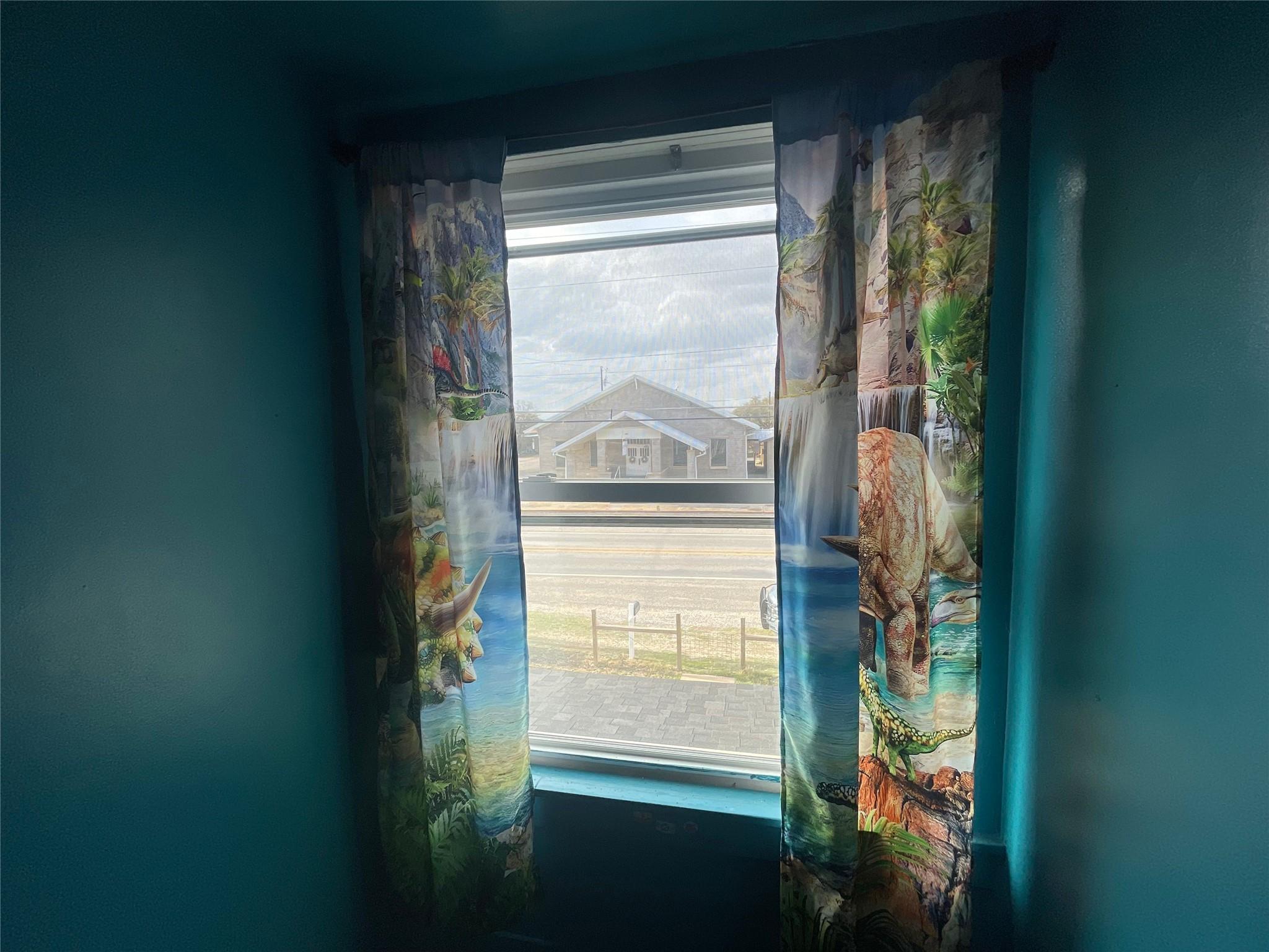 215 W Main St, Lometa, TX 76853