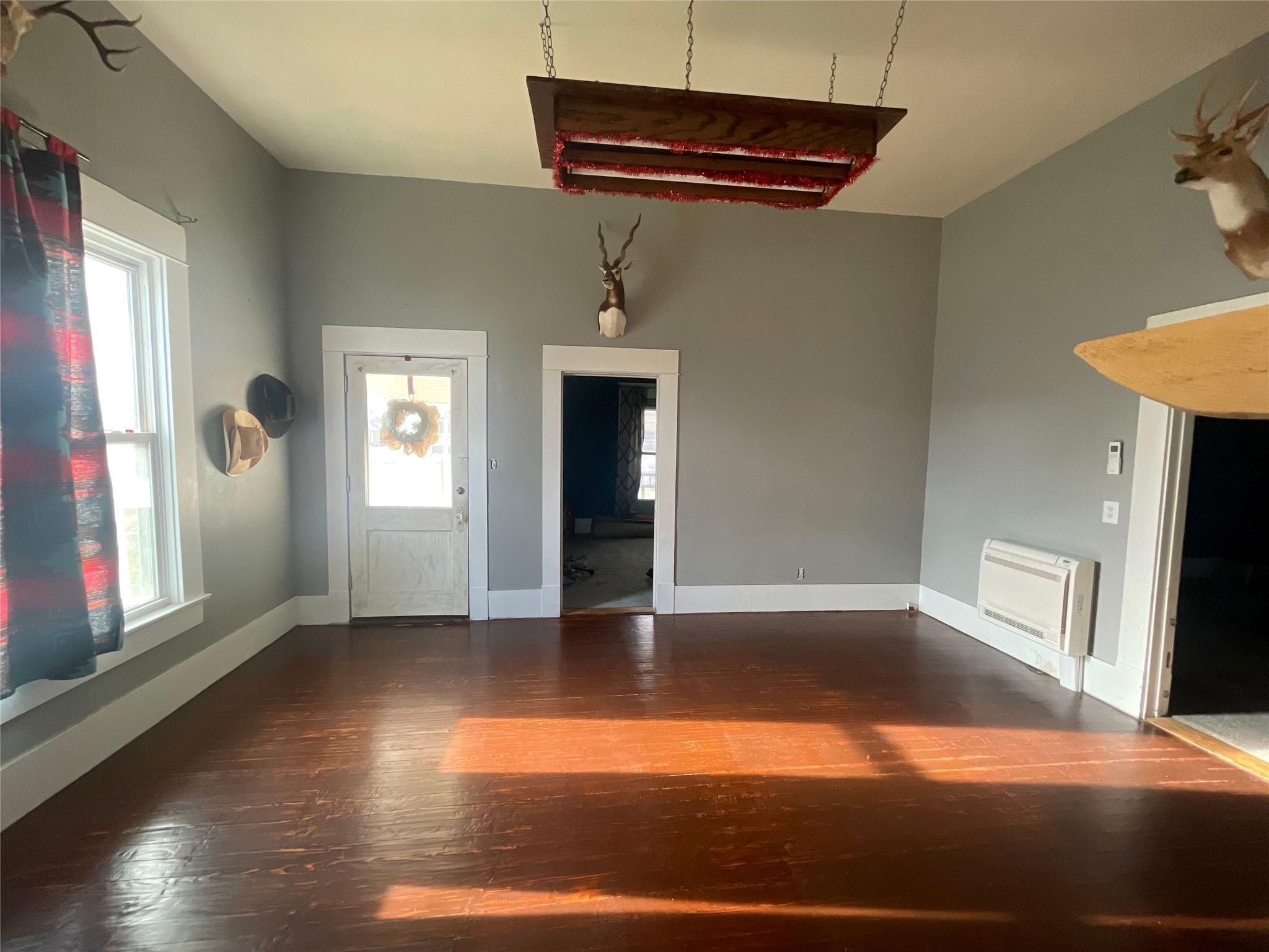 215 W Main St, Lometa, TX 76853