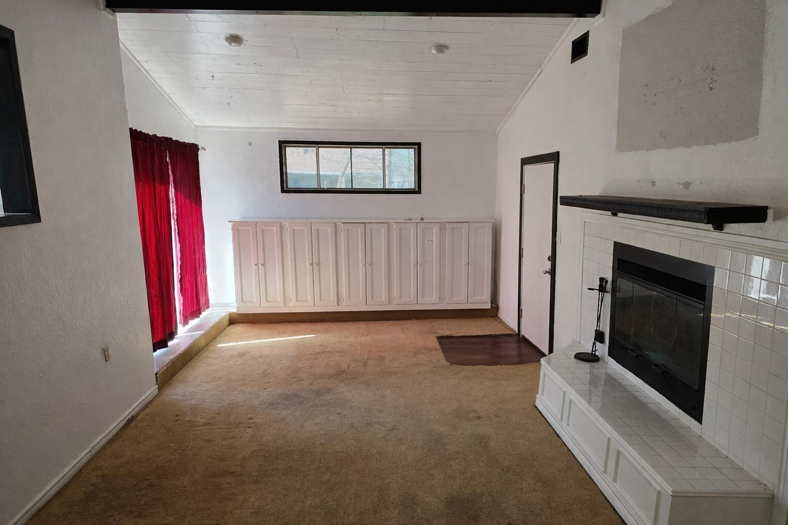 305 N 5th St, Thorndale, TX 76577