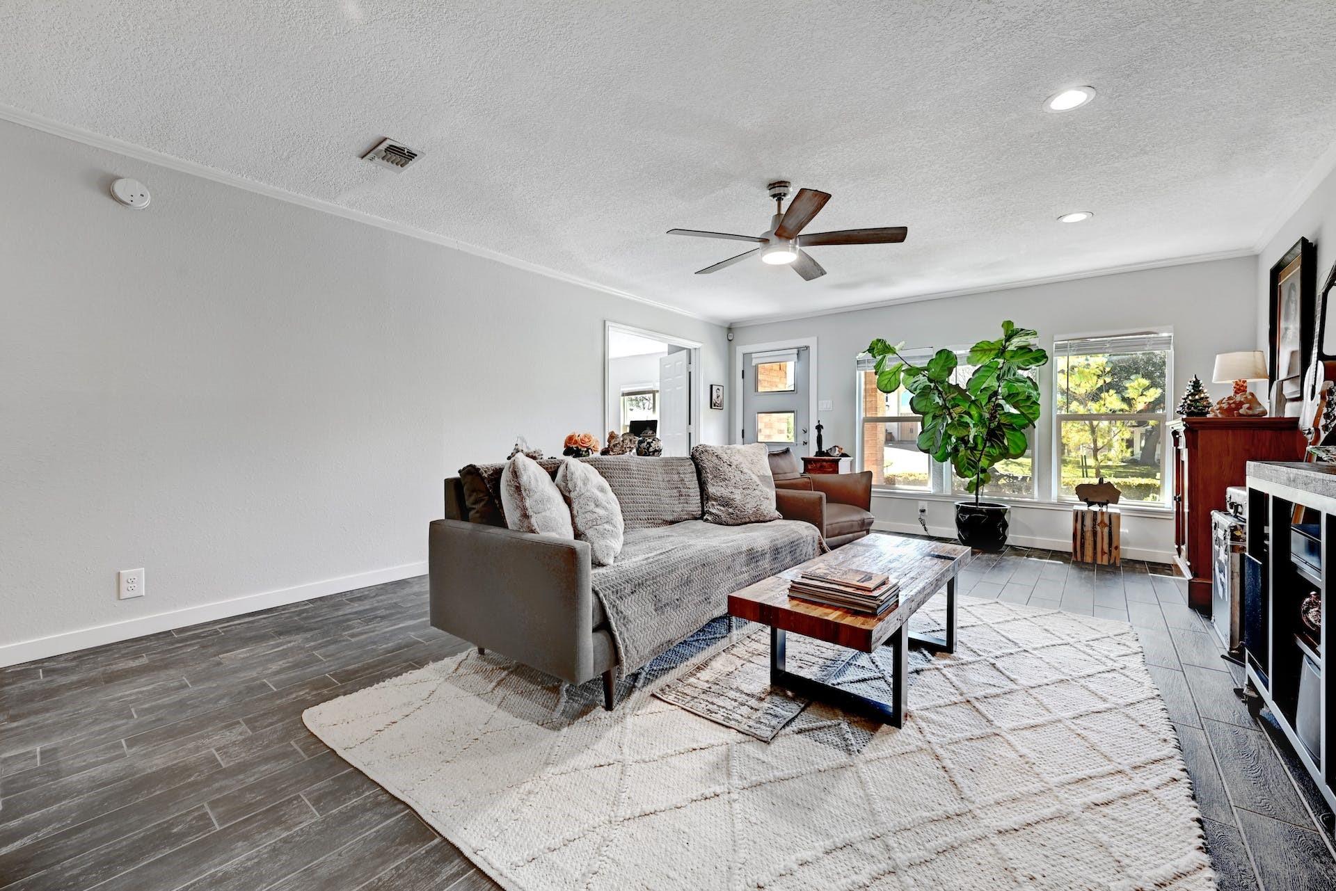 11133 Pinehurst Dr # C, Austin, TX 78747