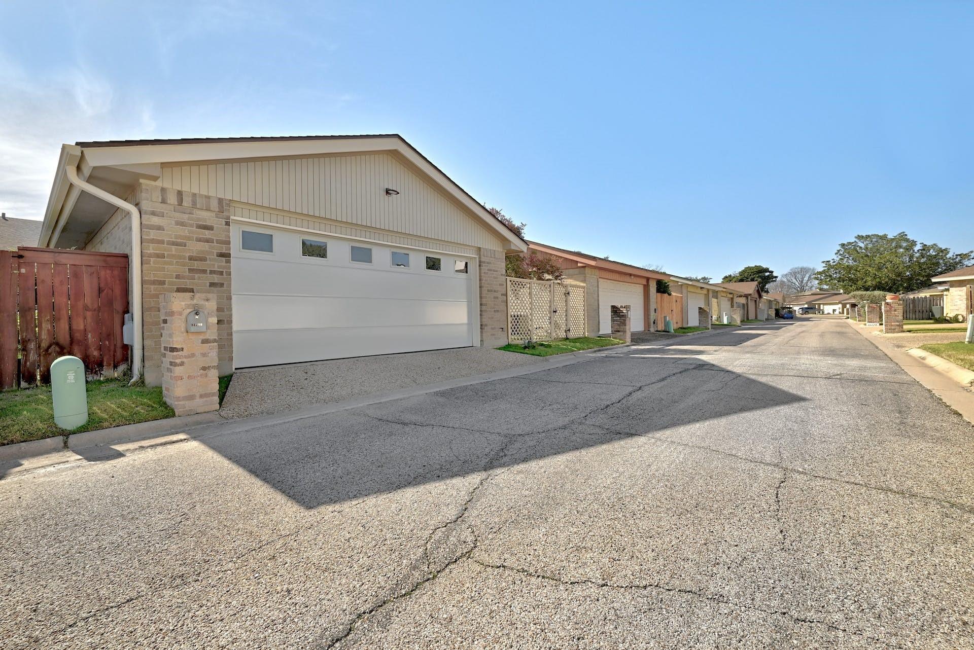 11133 Pinehurst Dr # C, Austin, TX 78747