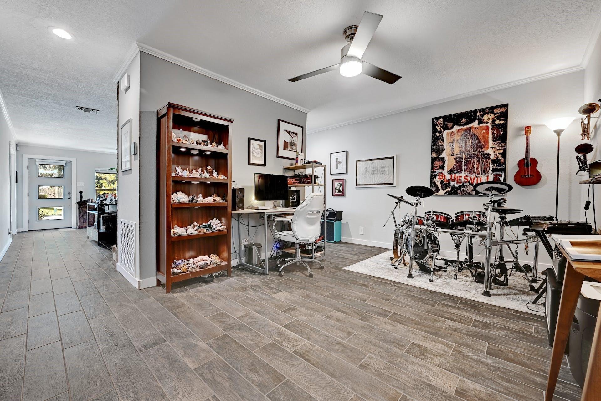 11133 Pinehurst Dr # C, Austin, TX 78747