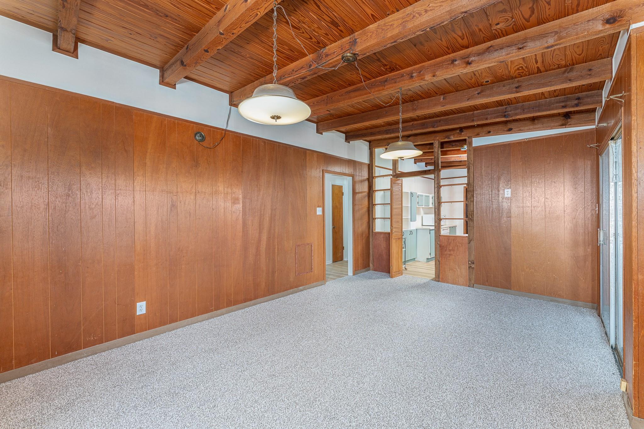 439 Elm Dr, Kingsland, TX 78639