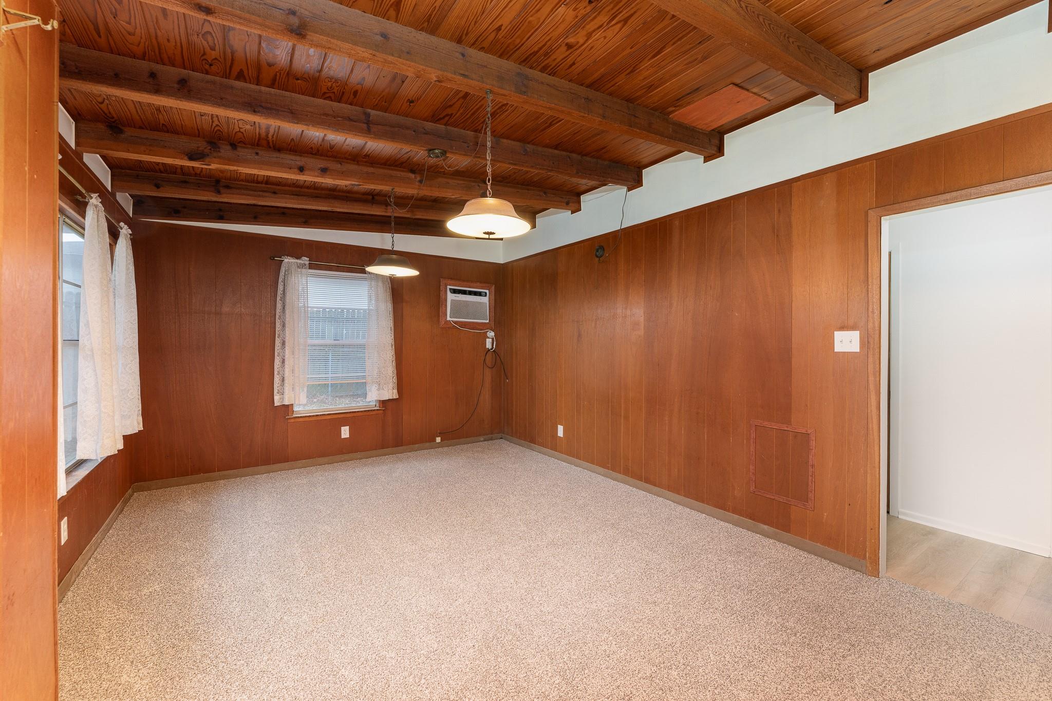 439 Elm Dr, Kingsland, TX 78639