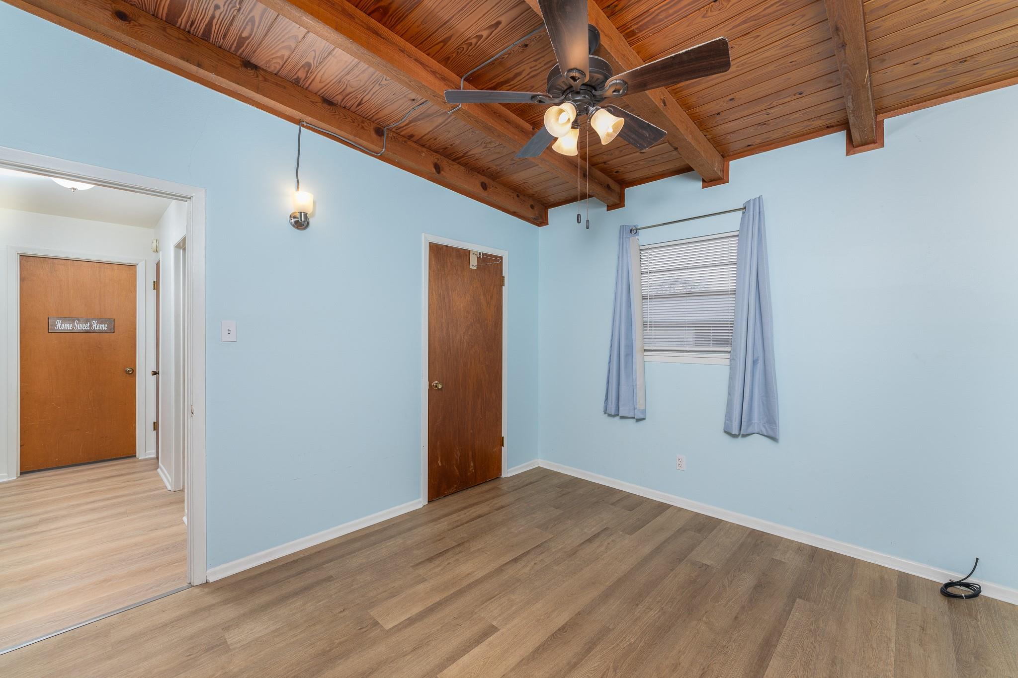 439 Elm Dr, Kingsland, TX 78639