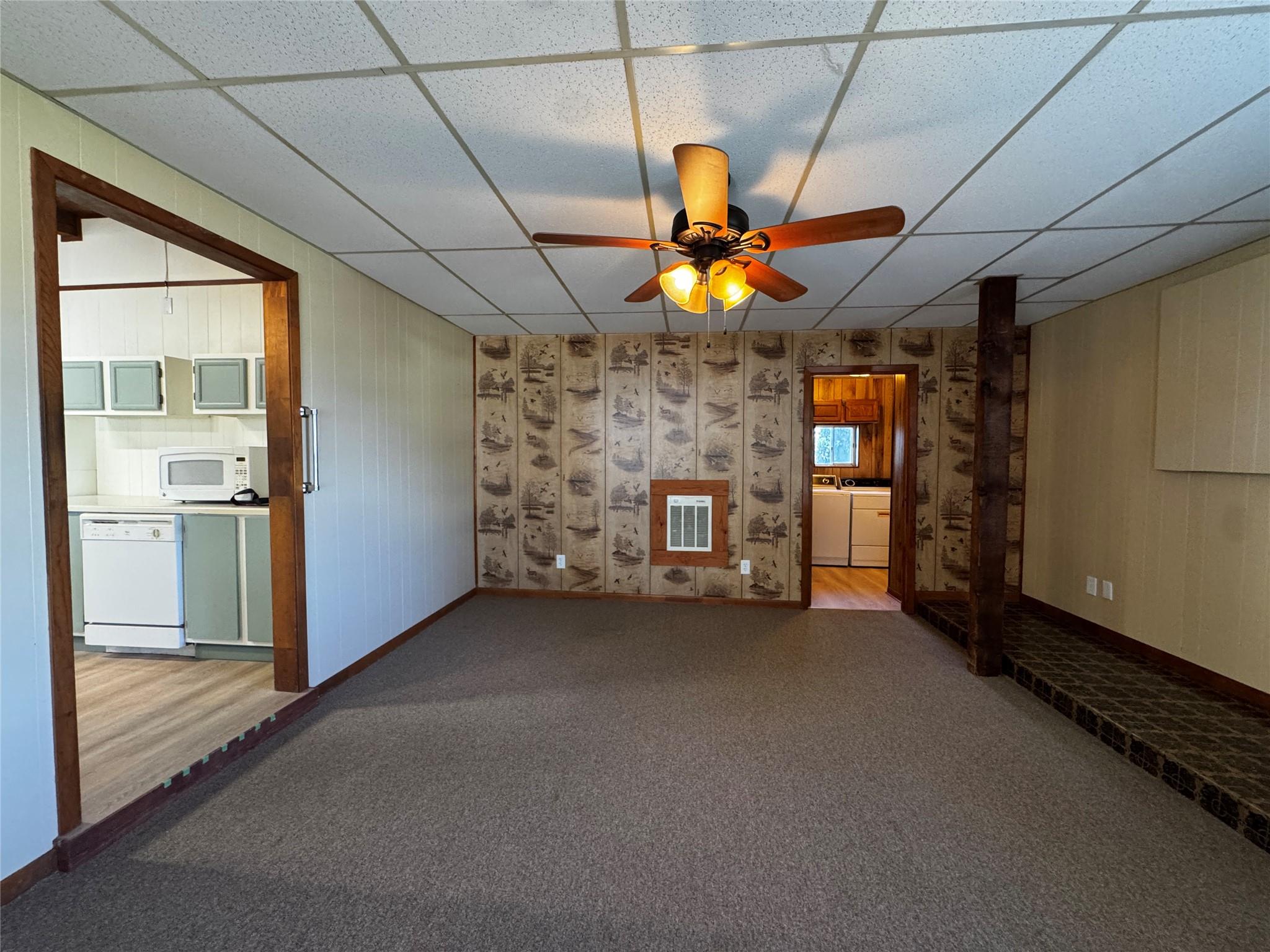 439 Elm Dr, Kingsland, TX 78639