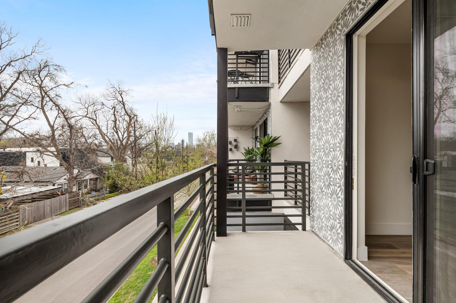 2709 E 5th St # 2203, Austin, TX 78702