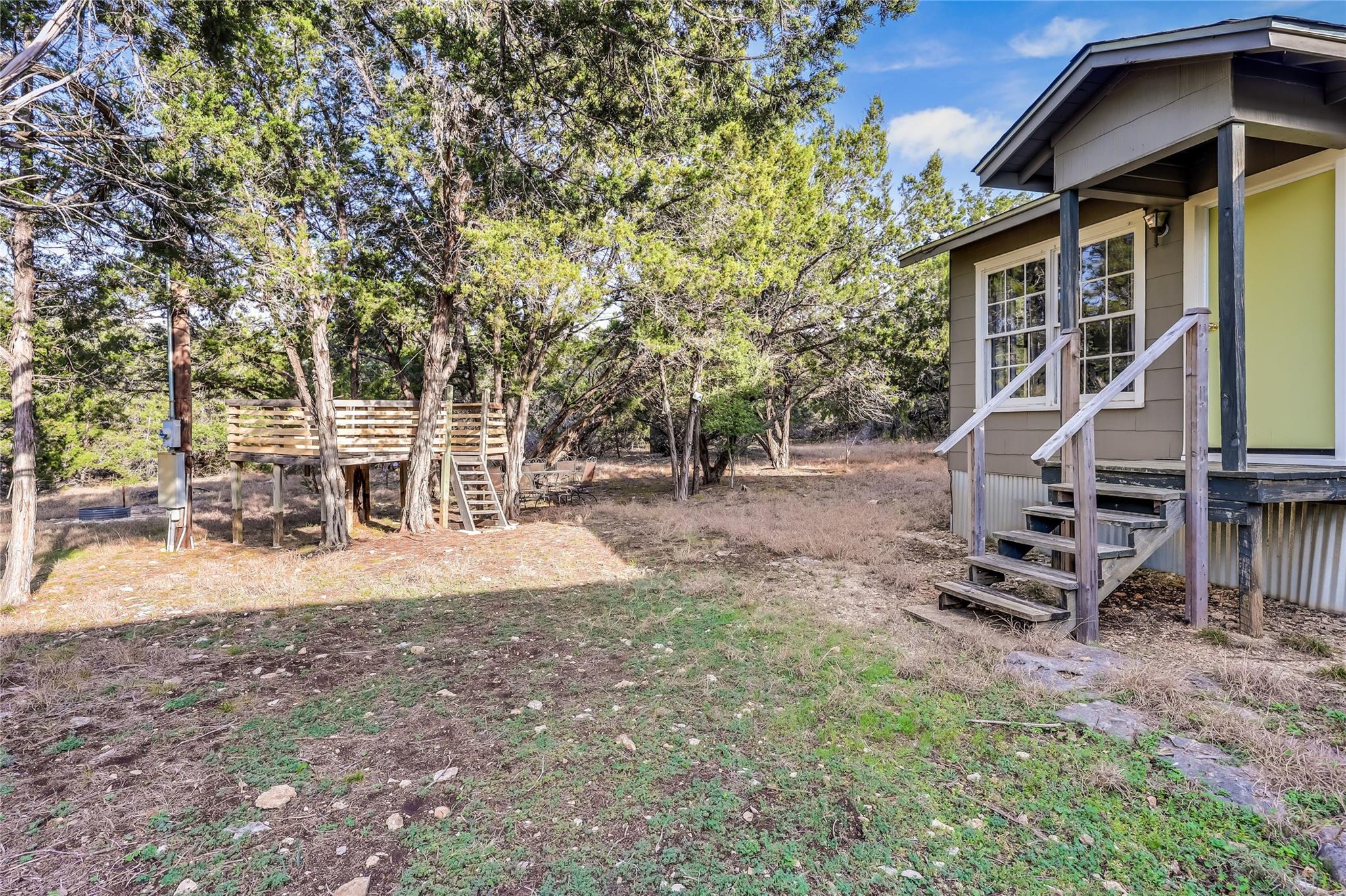 802 Lonesome Trl, Driftwood, TX 78619