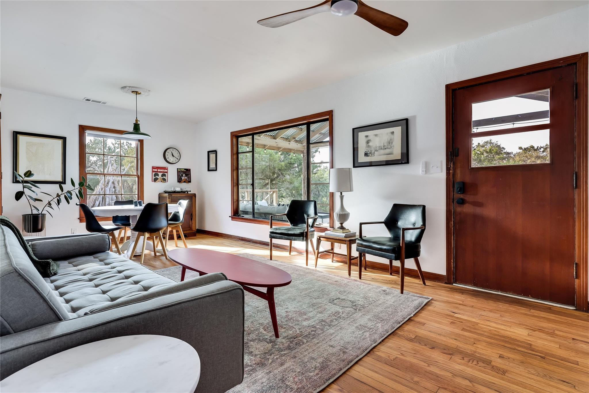 802 Lonesome Trl, Driftwood, TX 78619