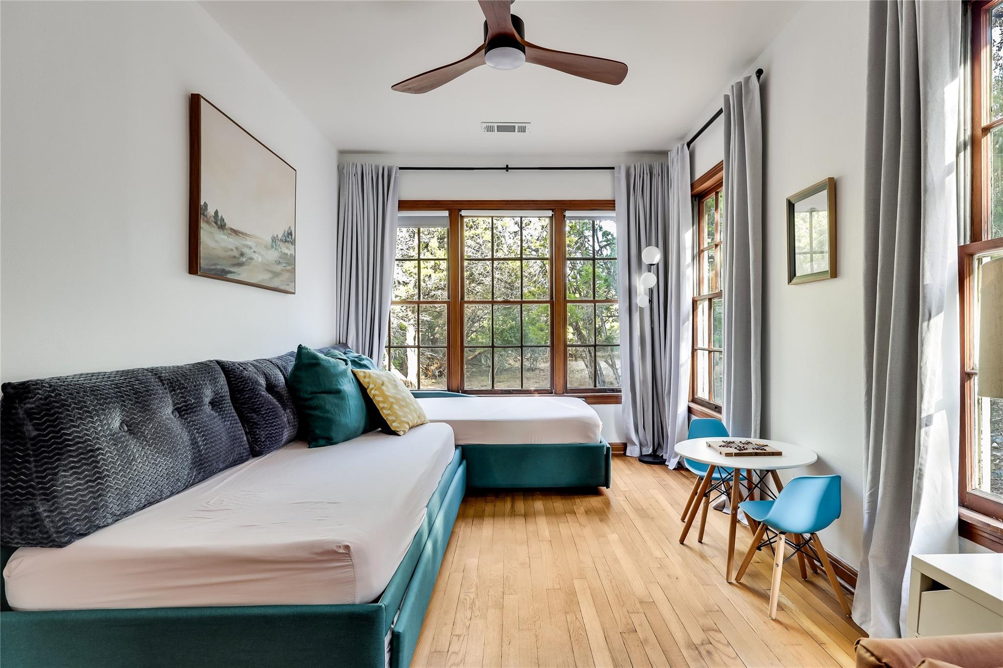 802 Lonesome Trl, Driftwood, TX 78619