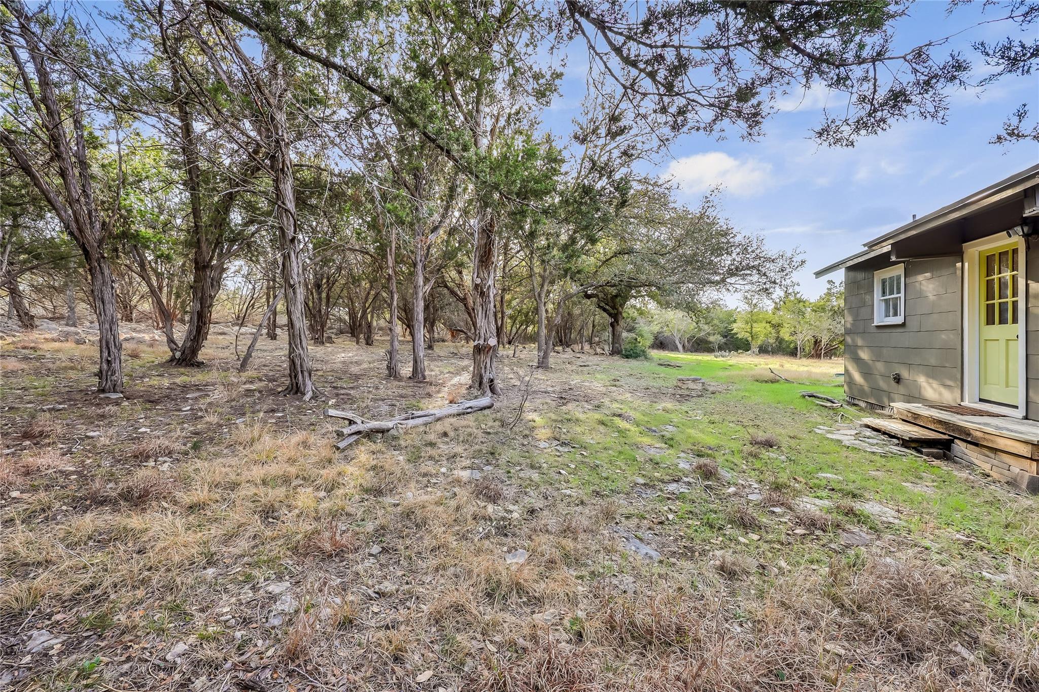 802 Lonesome Trl, Driftwood, TX 78619
