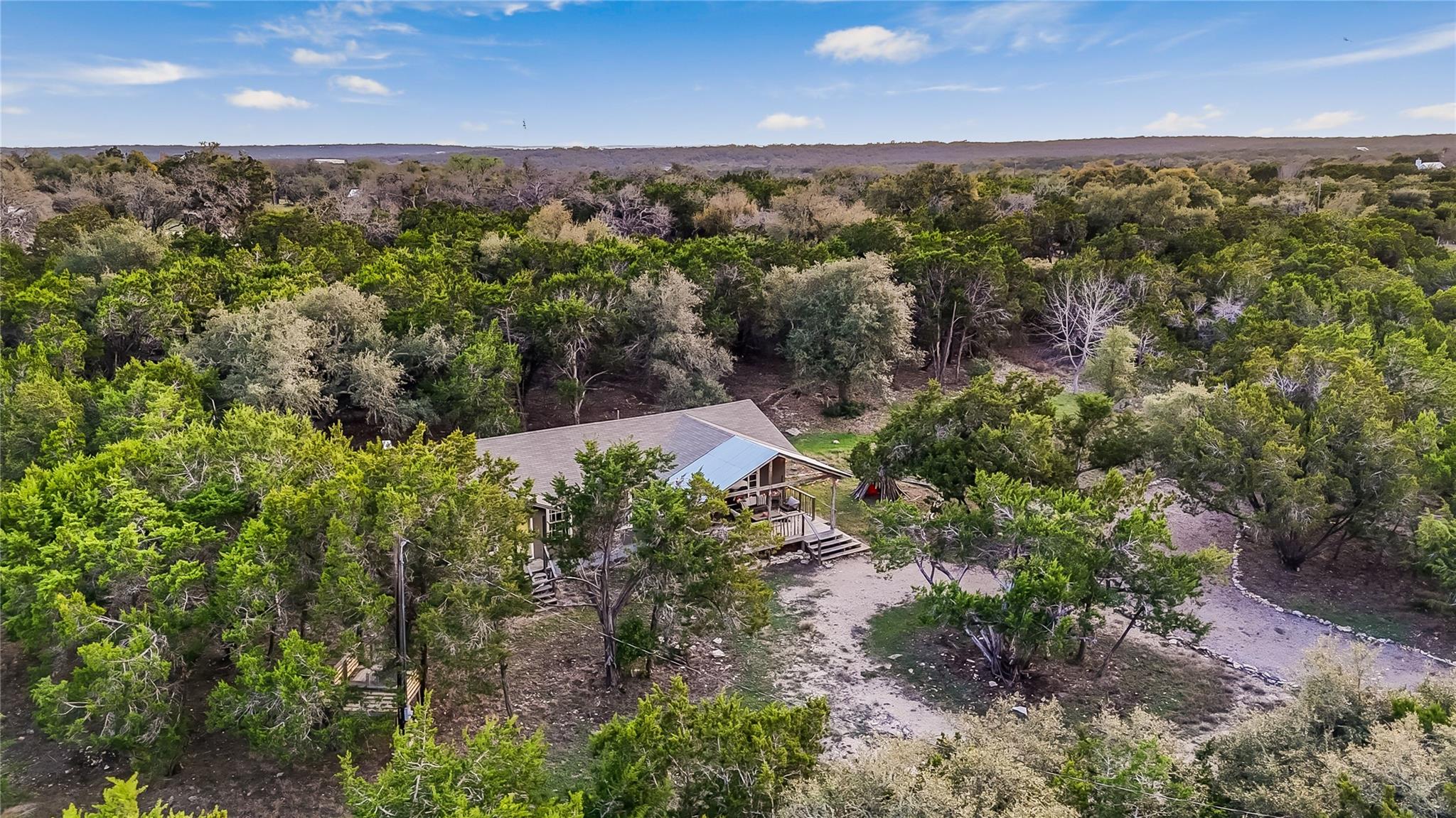 802 Lonesome Trl, Driftwood, TX 78619