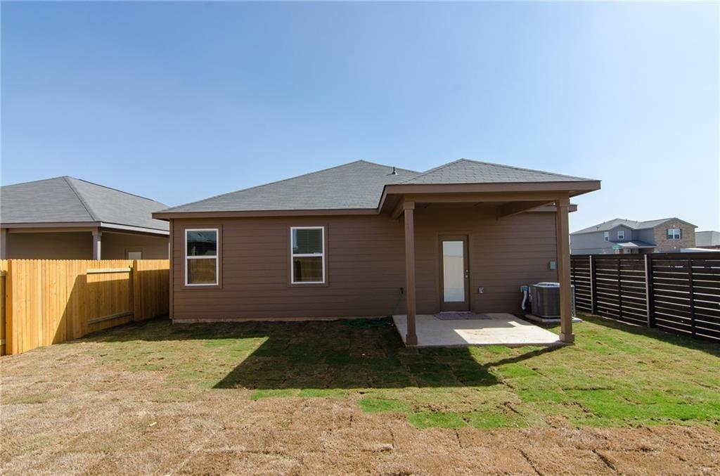 140 Constitution St, Liberty Hill, TX 78642