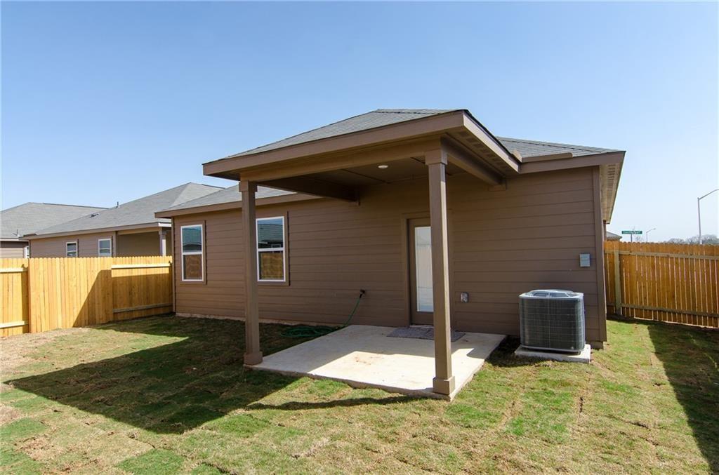 140 Constitution St, Liberty Hill, TX 78642