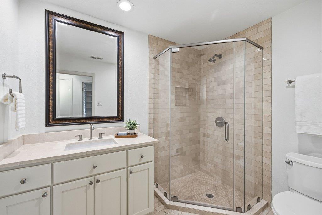 718 Bermuda St, Lakeway, TX 78734