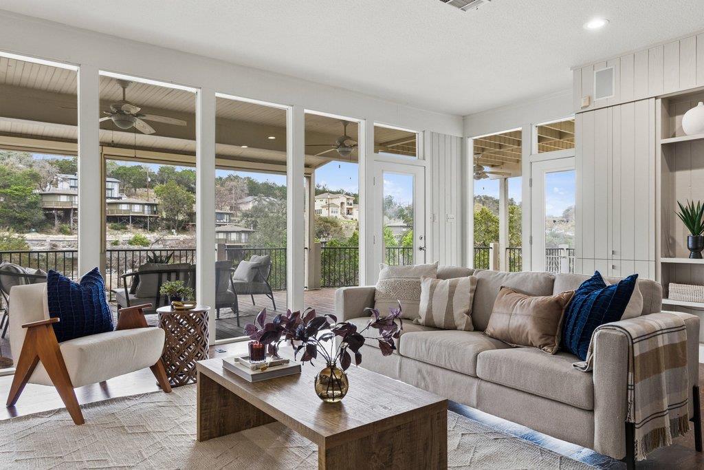 718 Bermuda St, Lakeway, TX 78734