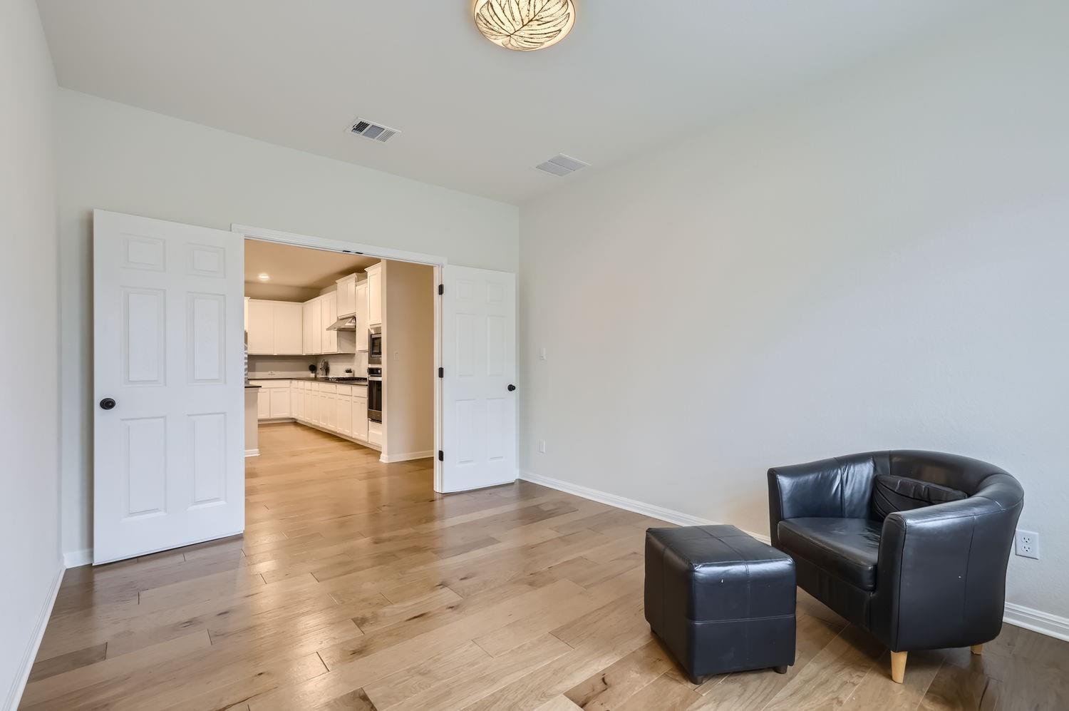 6500 Folsom Ave, Pflugerville, TX 78660