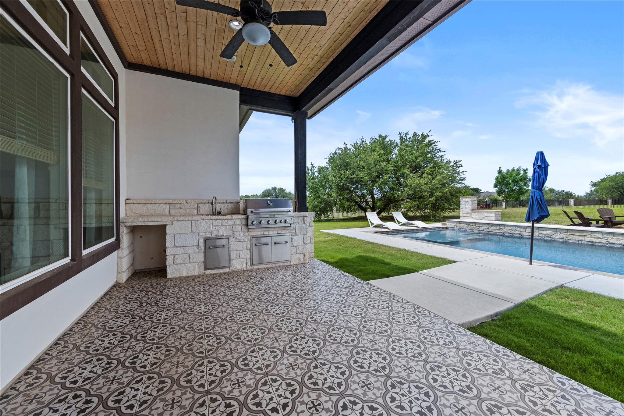 112 Red Mulberry Way, Leander, TX 78641