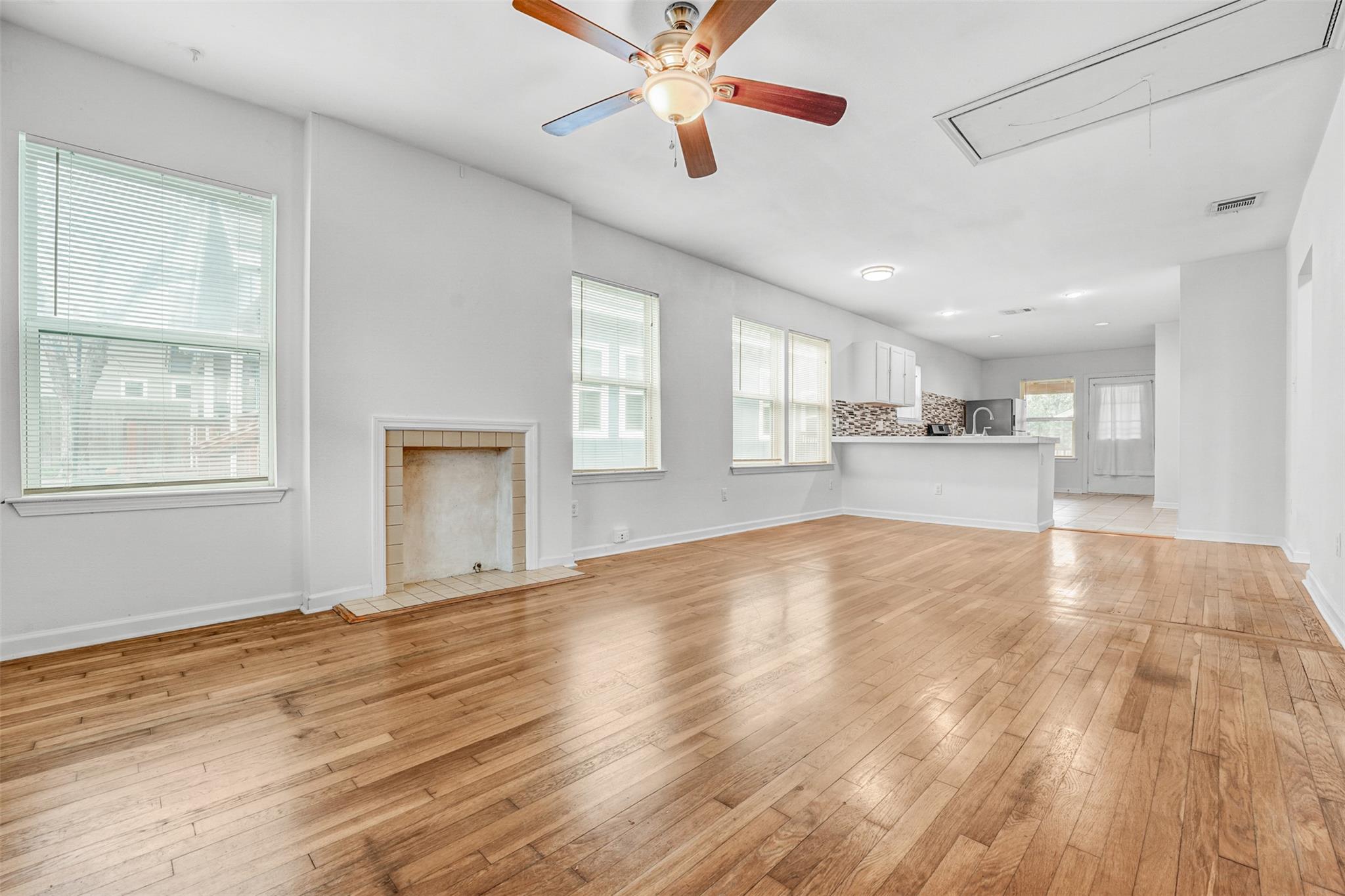 6906 CARVER Ave # A, Austin, TX 78752