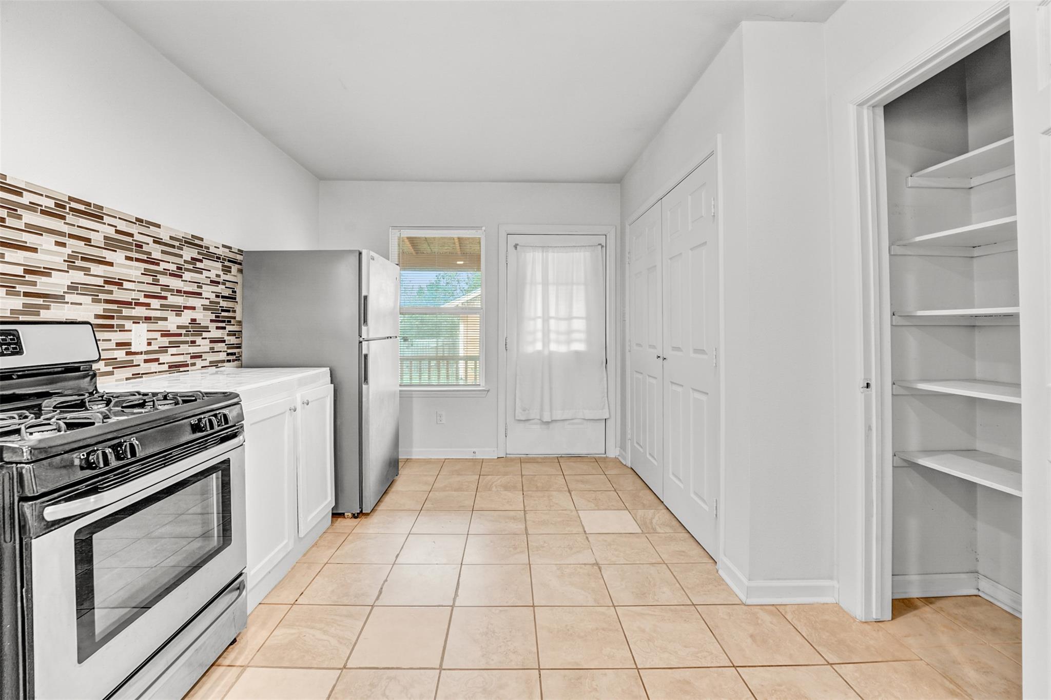 6906 CARVER Ave # A, Austin, TX 78752