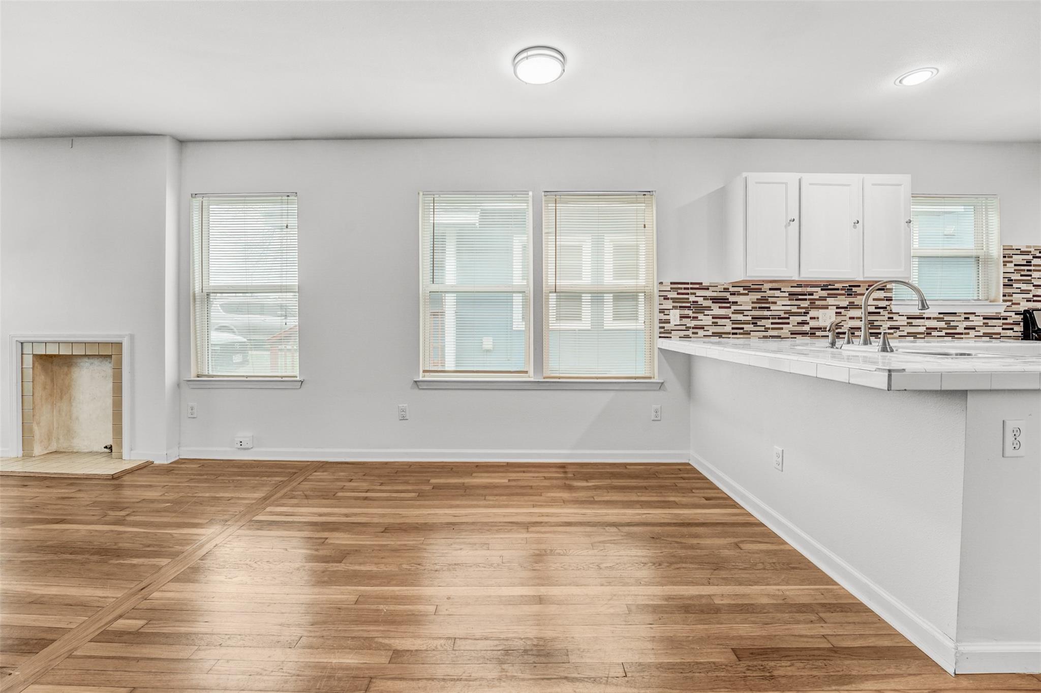 6906 CARVER Ave # A, Austin, TX 78752