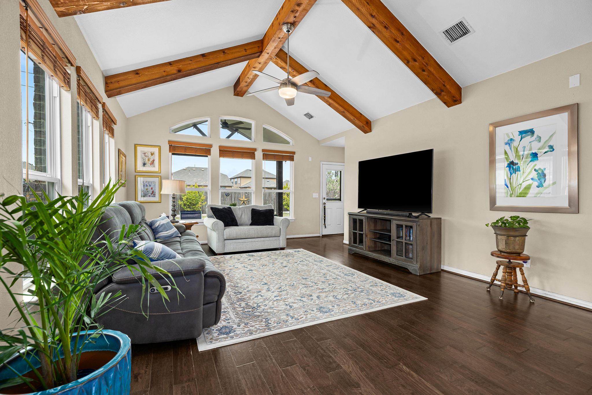 6024 Angelo St, Round Rock, TX 78665