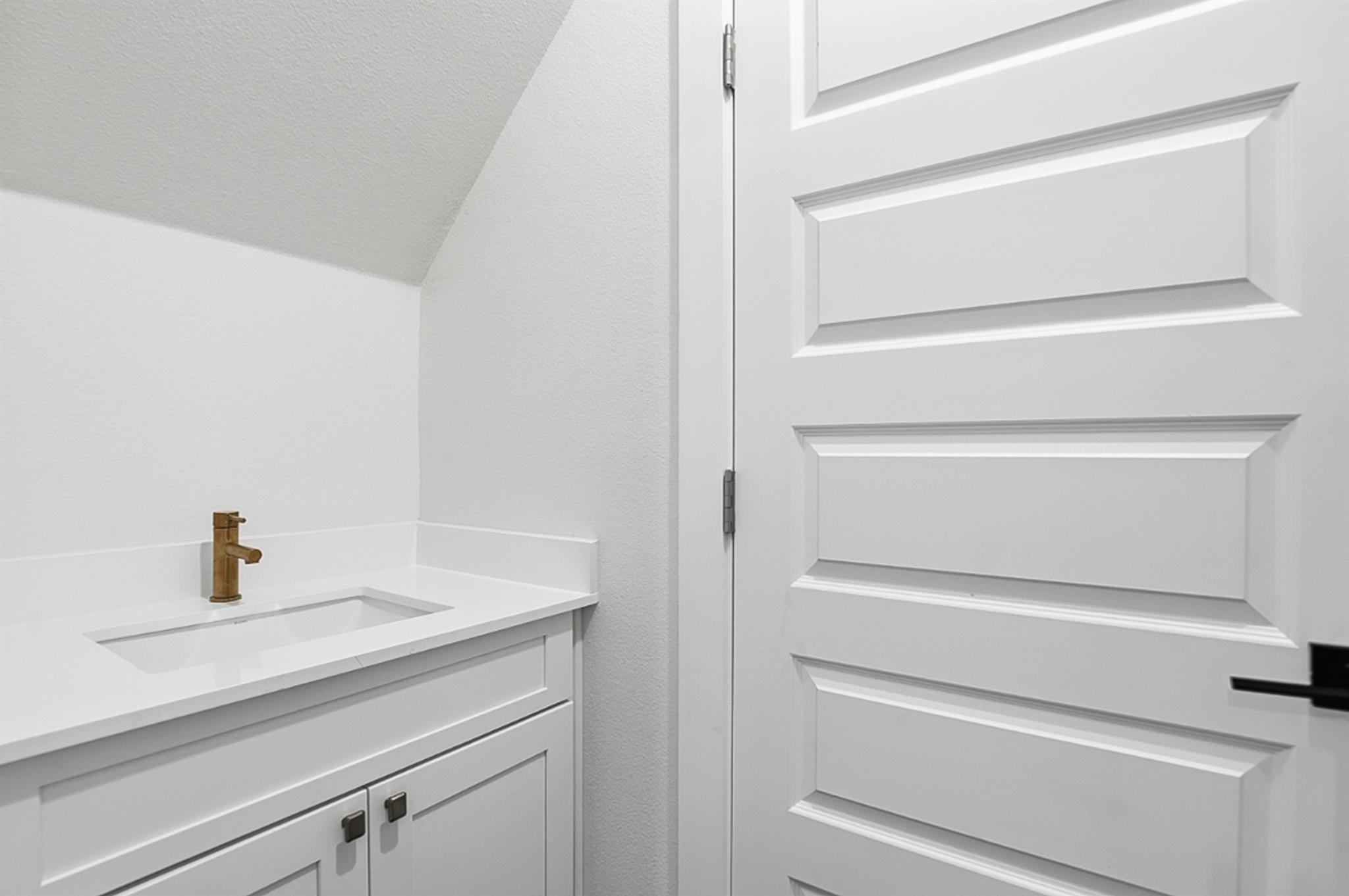 2301 E 10th St, Austin, TX 78702