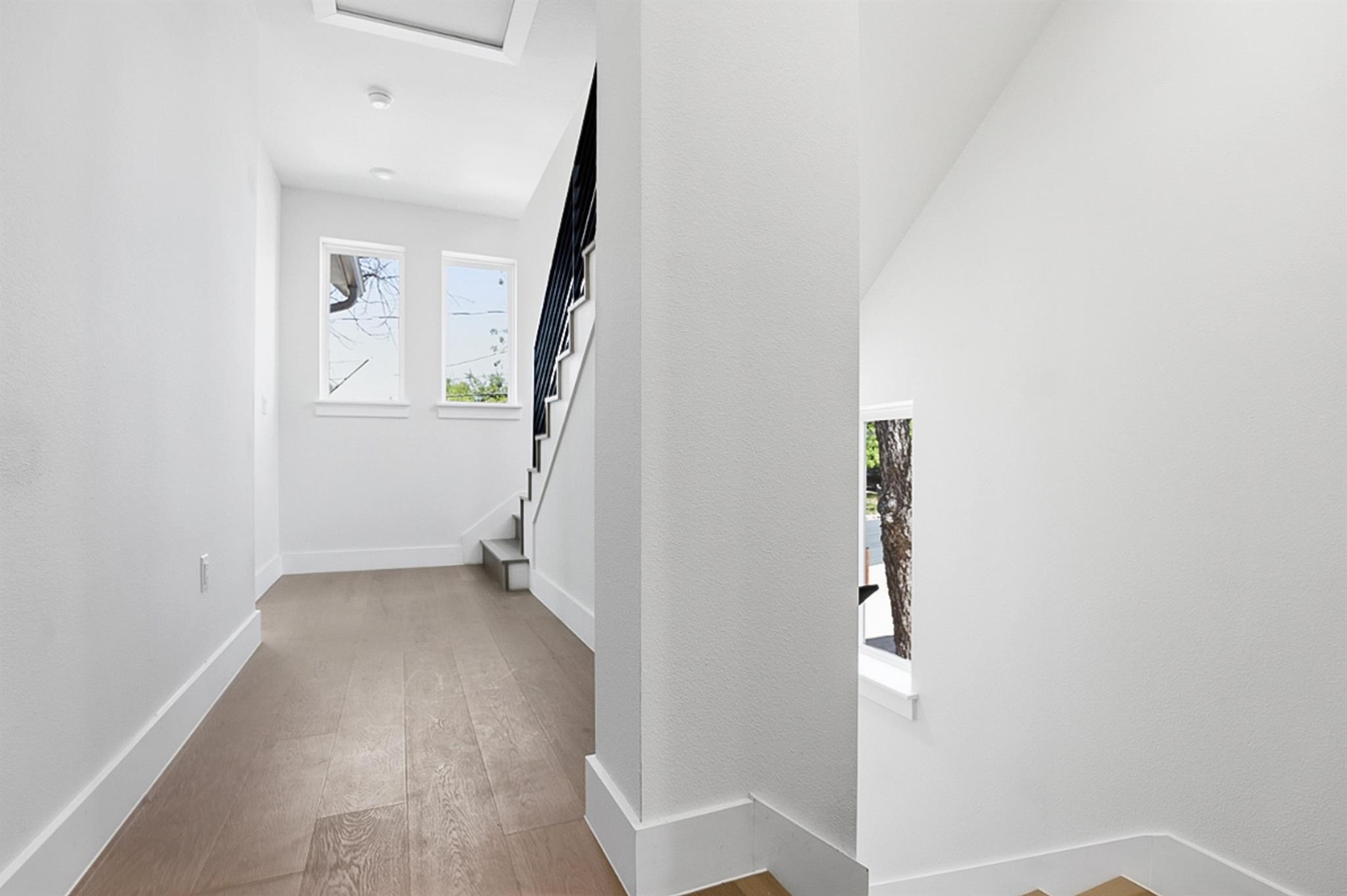 2301 E 10th St, Austin, TX 78702