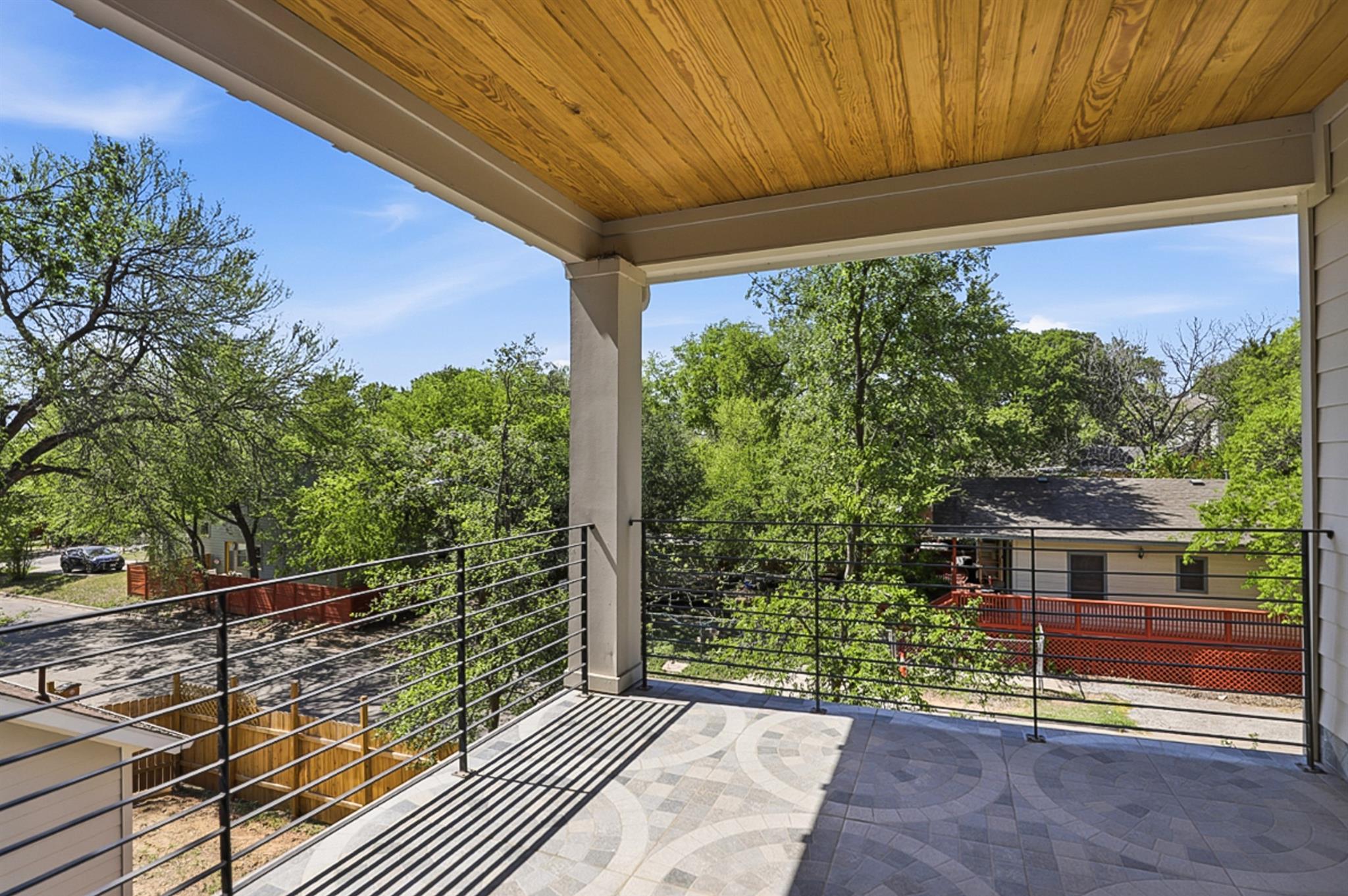 2301 E 10th St, Austin, TX 78702