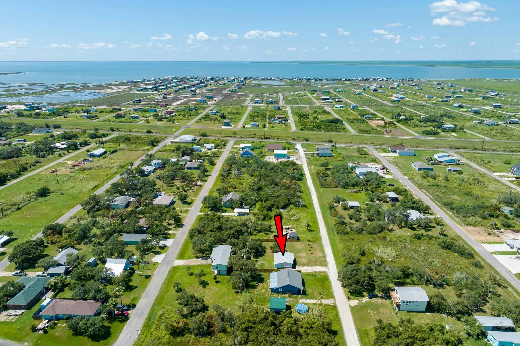 248 Post Oak Ln, Rockport, TX 78382