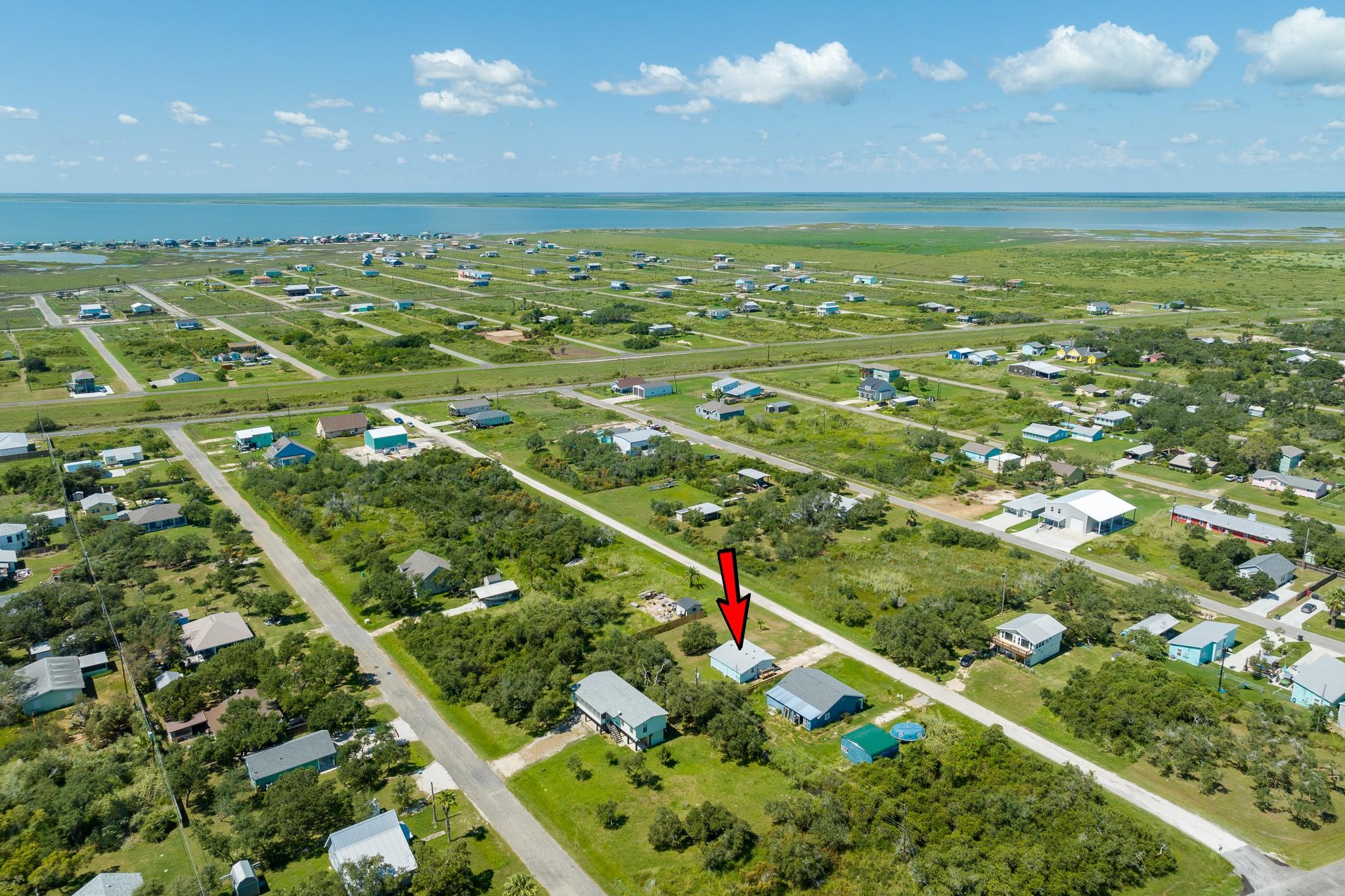 248 Post Oak Ln, Rockport, TX 78382