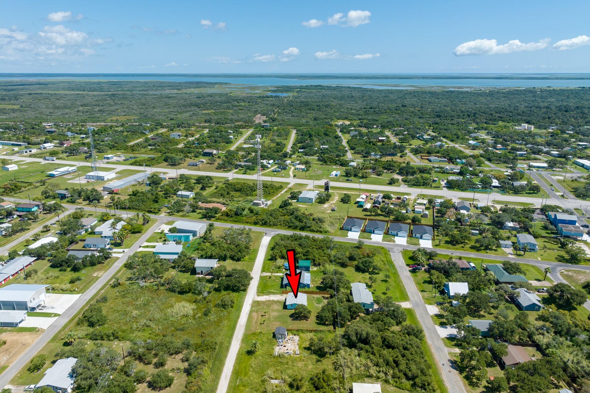 248 Post Oak Ln, Rockport, TX 78382