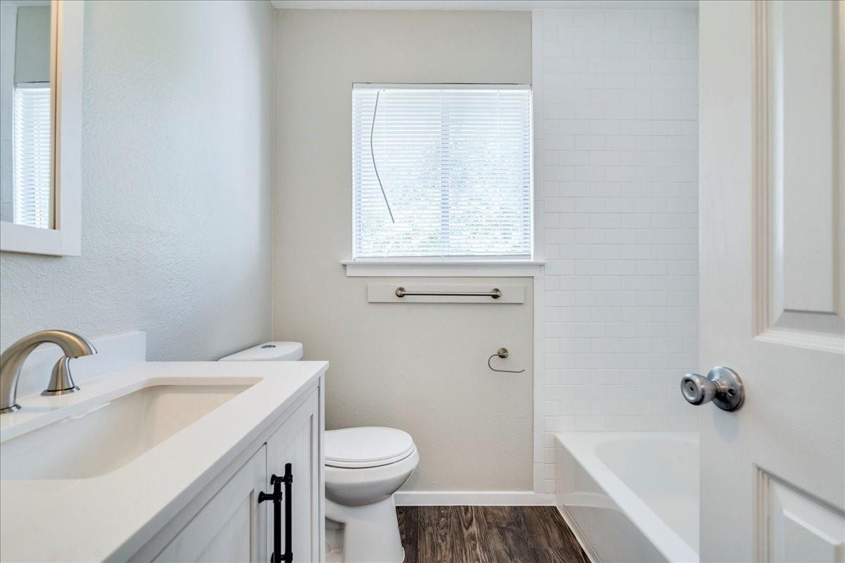 408 Vista West Ct # A, Bastrop, TX 78602