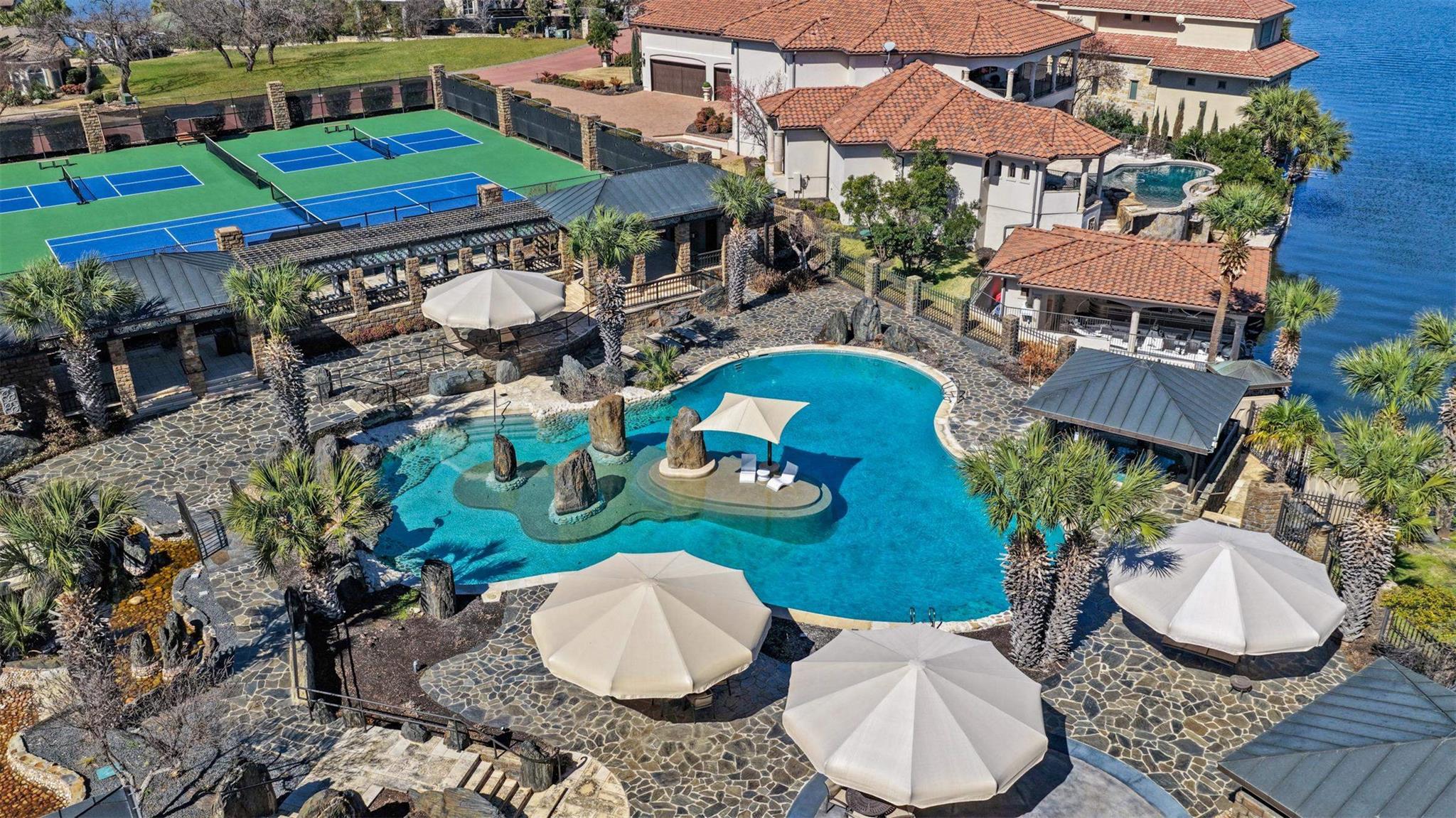 67 Applehead Island Dr, Horseshoe Bay, TX 78657