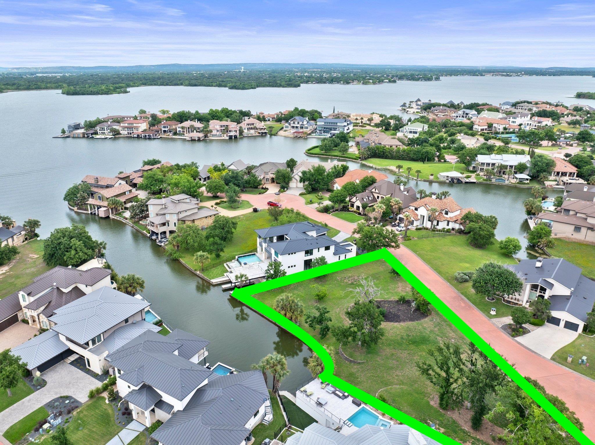 67 Applehead Island Dr, Horseshoe Bay, TX 78657