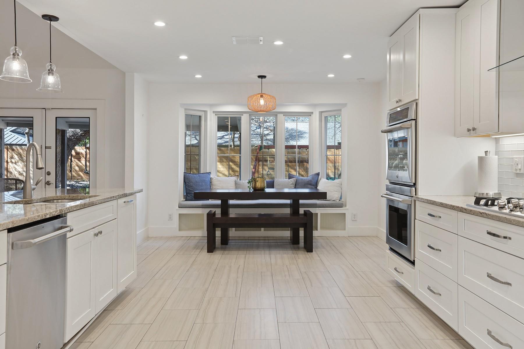 8610 MESA Dr, Austin, TX 78759